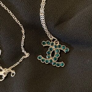 💚CC Silver Necklace with Green Gemstones Charm Pendant